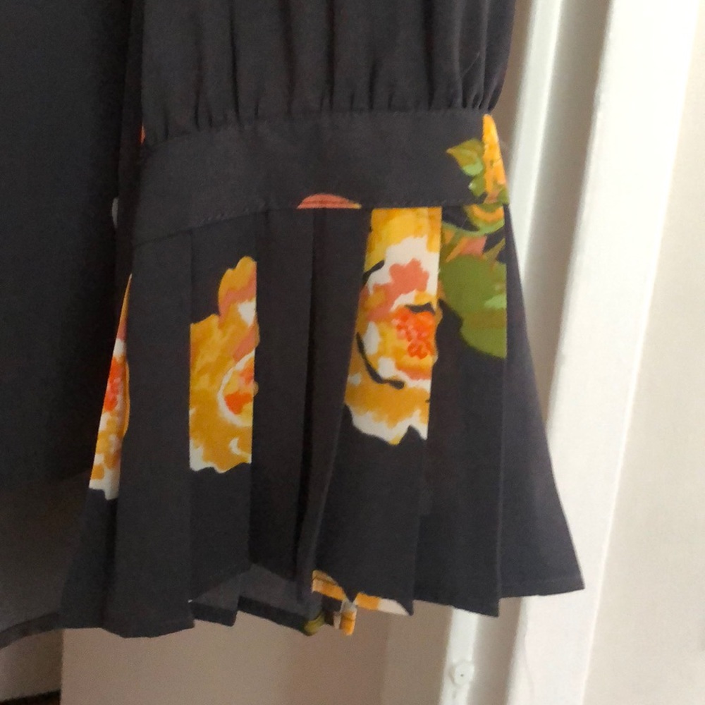 Spring Blouse - Picture 2 of 3